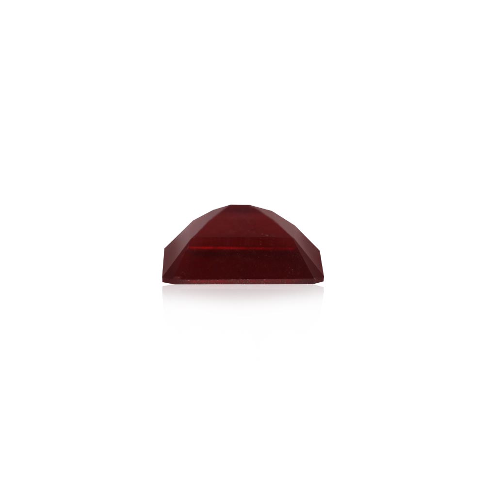 Garnet - 2.79 Carat