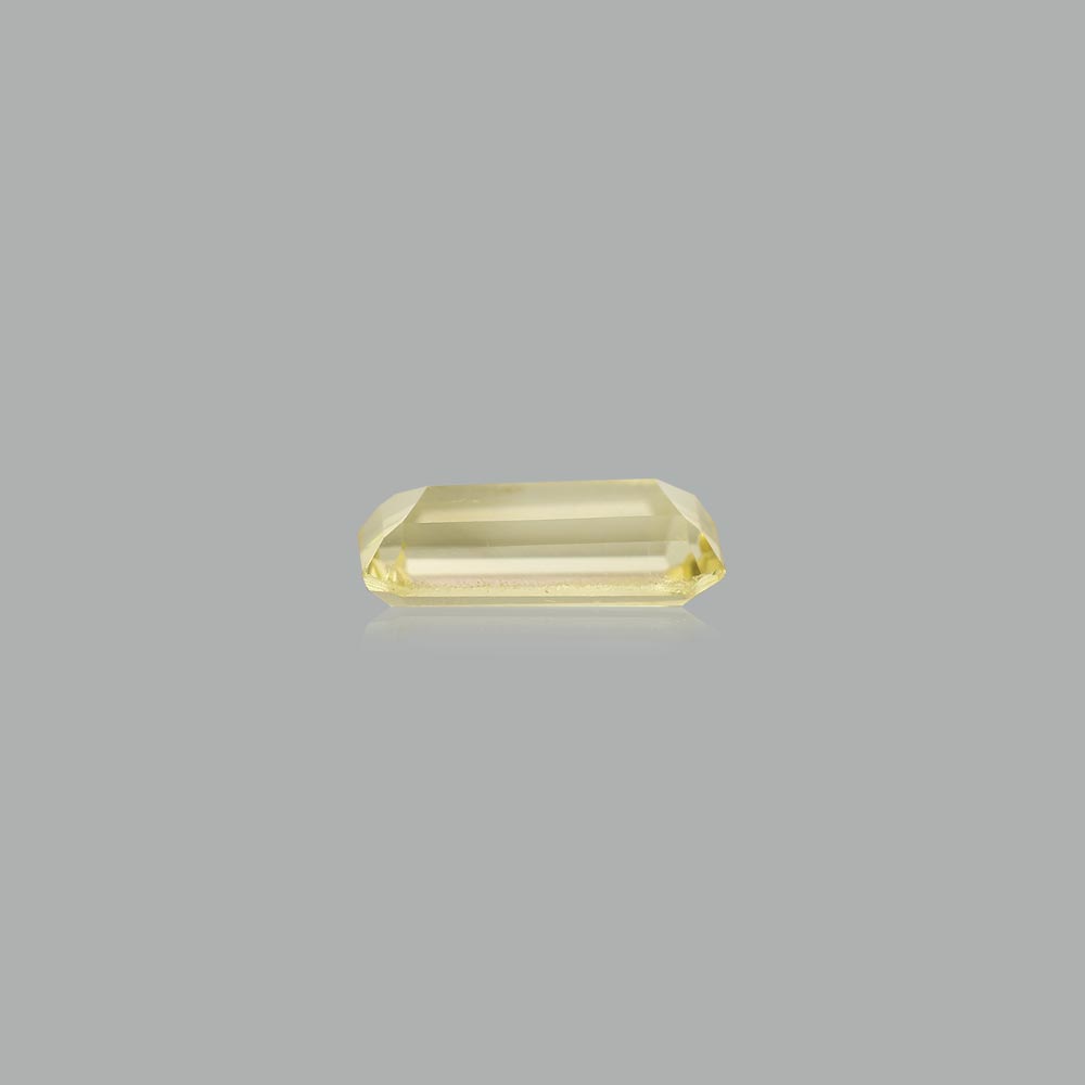 Lemon Topaz - 4.37 Carat