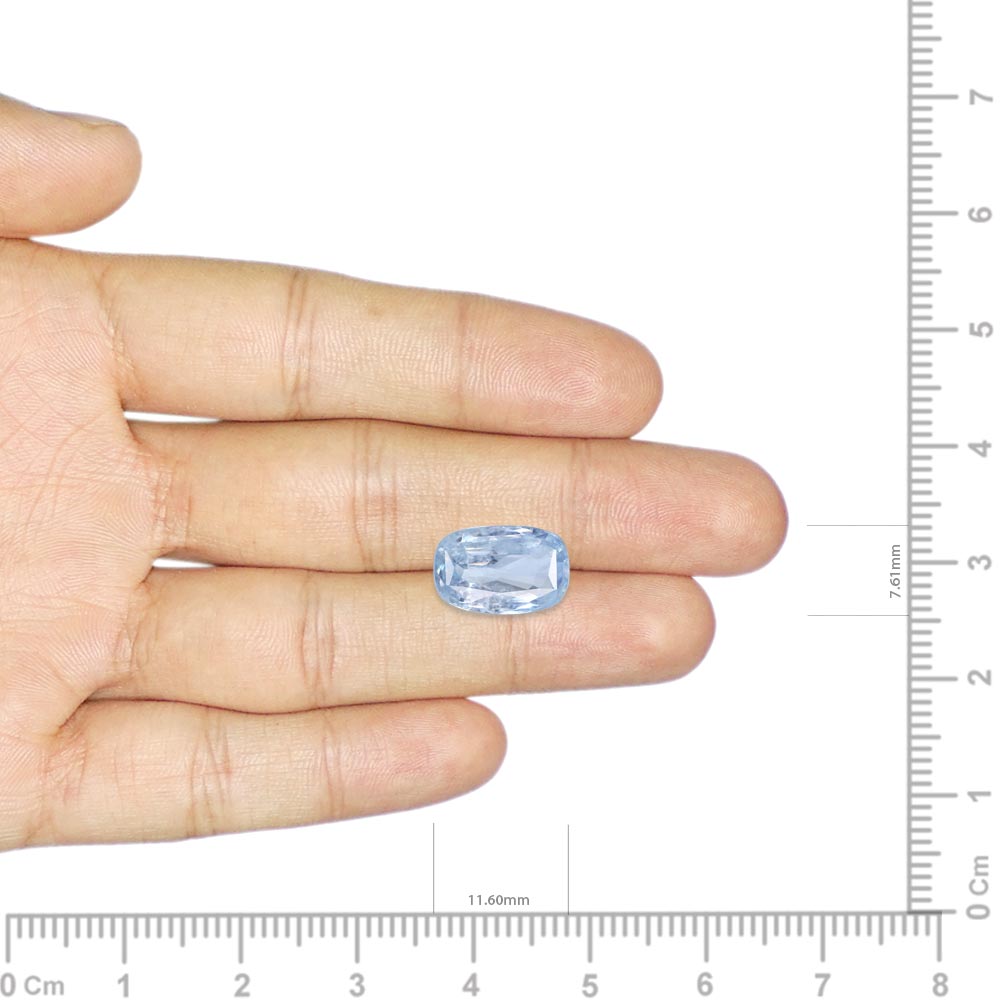 Light Blue Sapphire - 4.37 Carat