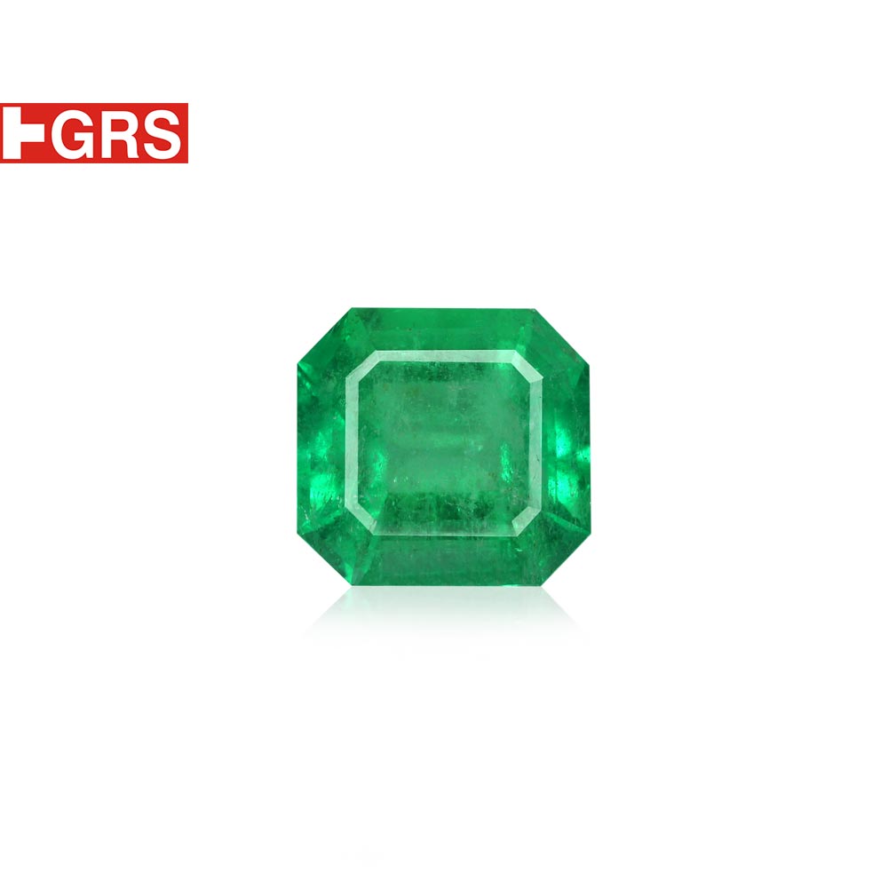 Minor Oil Emerald Colombia - 9.94 Carat