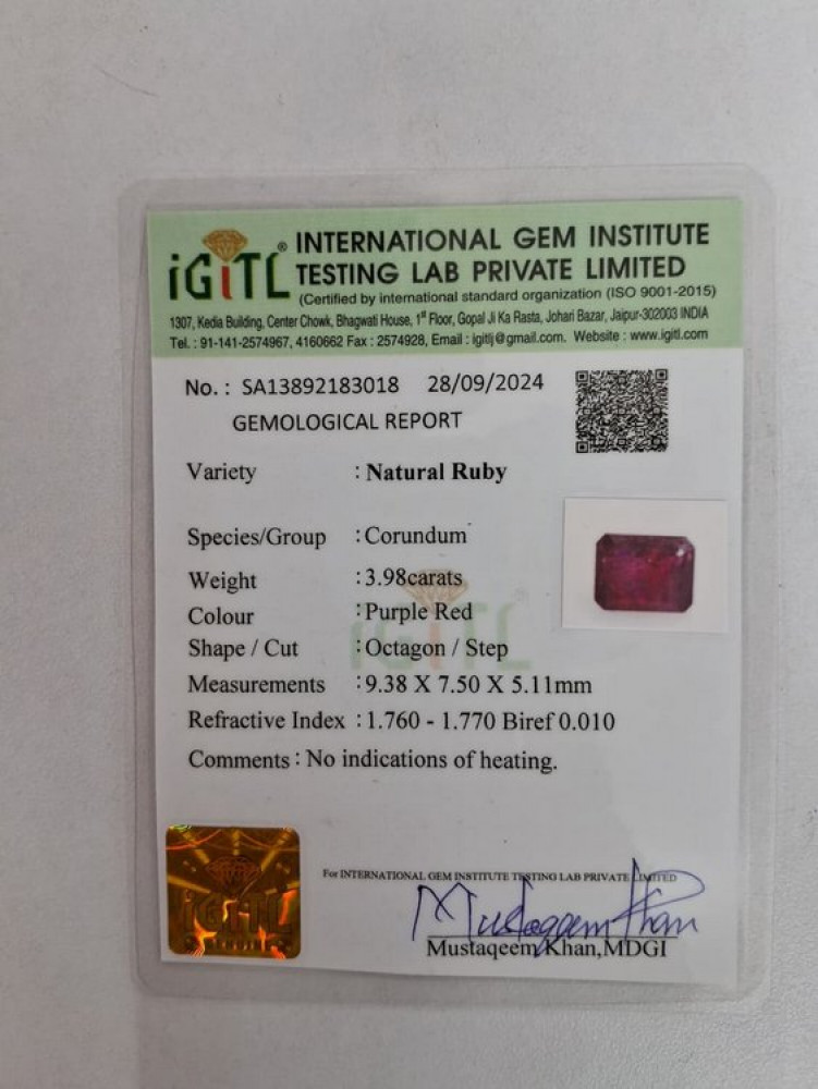 Natural Ruby - 3.98 Carat