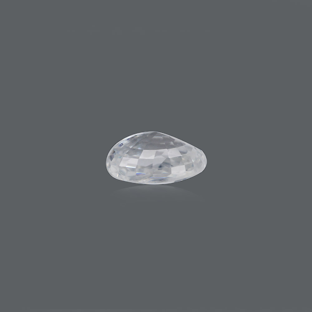 White Zircon - 7.95 Carat