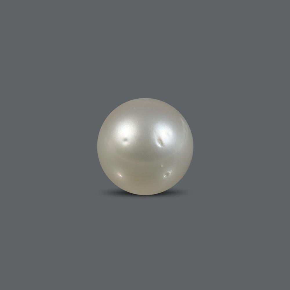 South Sea Pearl - 12.15 Carat