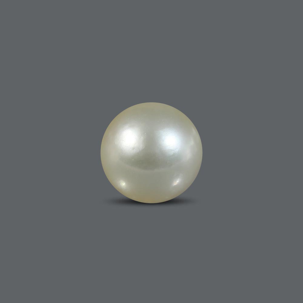South Sea Pearl - 12.3 Carat