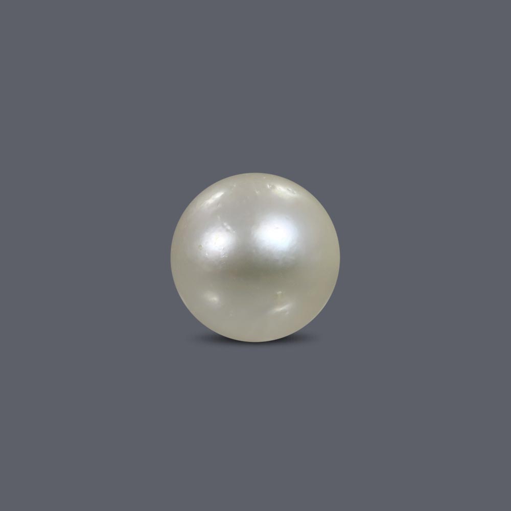 South Sea Pearl - 5.68 Carat