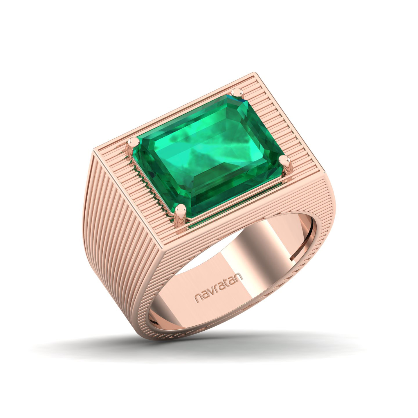 The Flaming Emerald Gold Ring