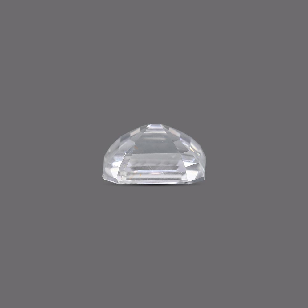 White Sapphire - 3.76 Carat