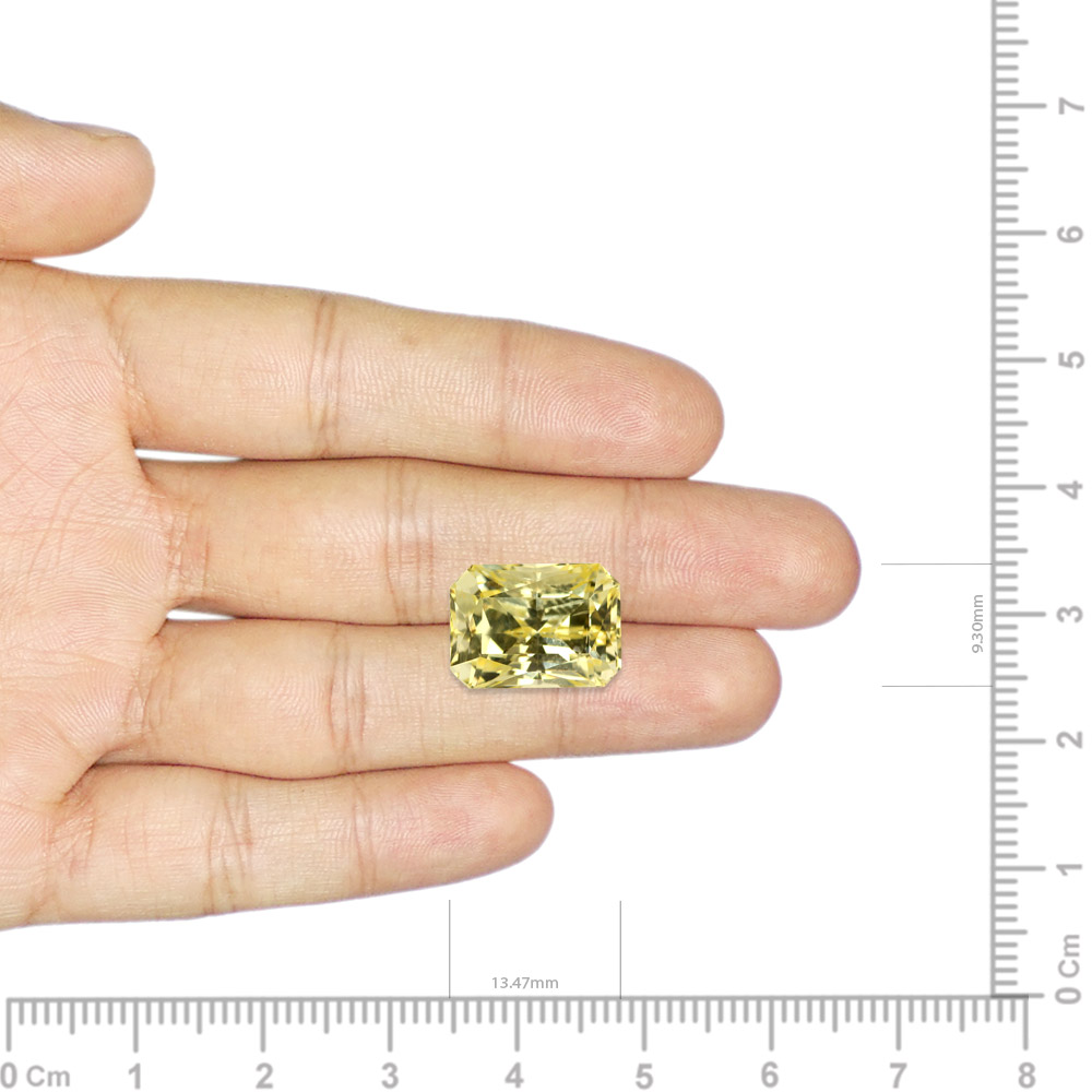 Yellow Sapphire - 10.52 Carat