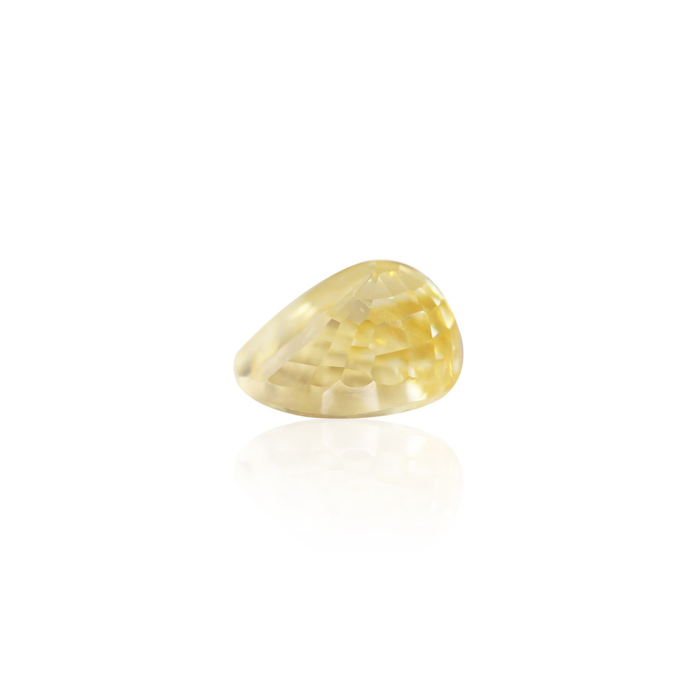 Yellow Sapphire - 3.83 Carat