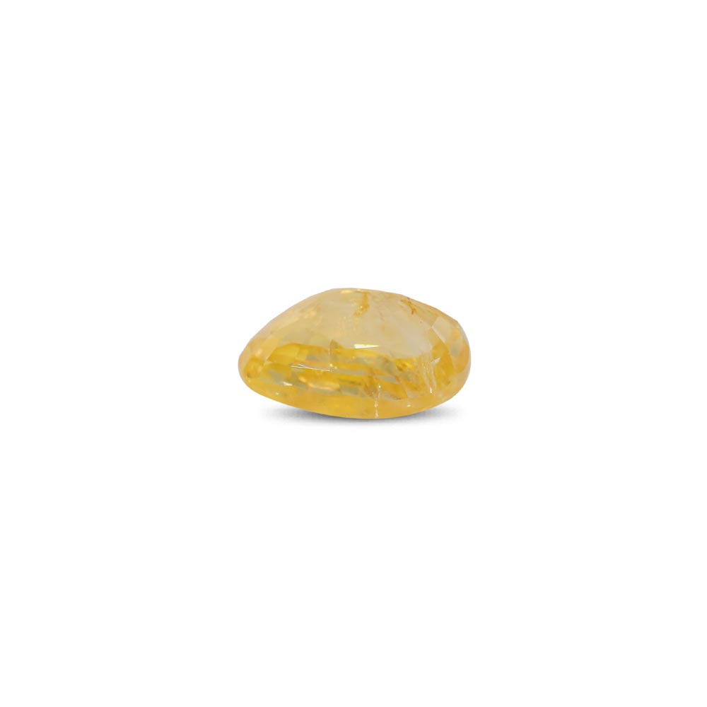 Yellow Sapphire - 3.81 Carat