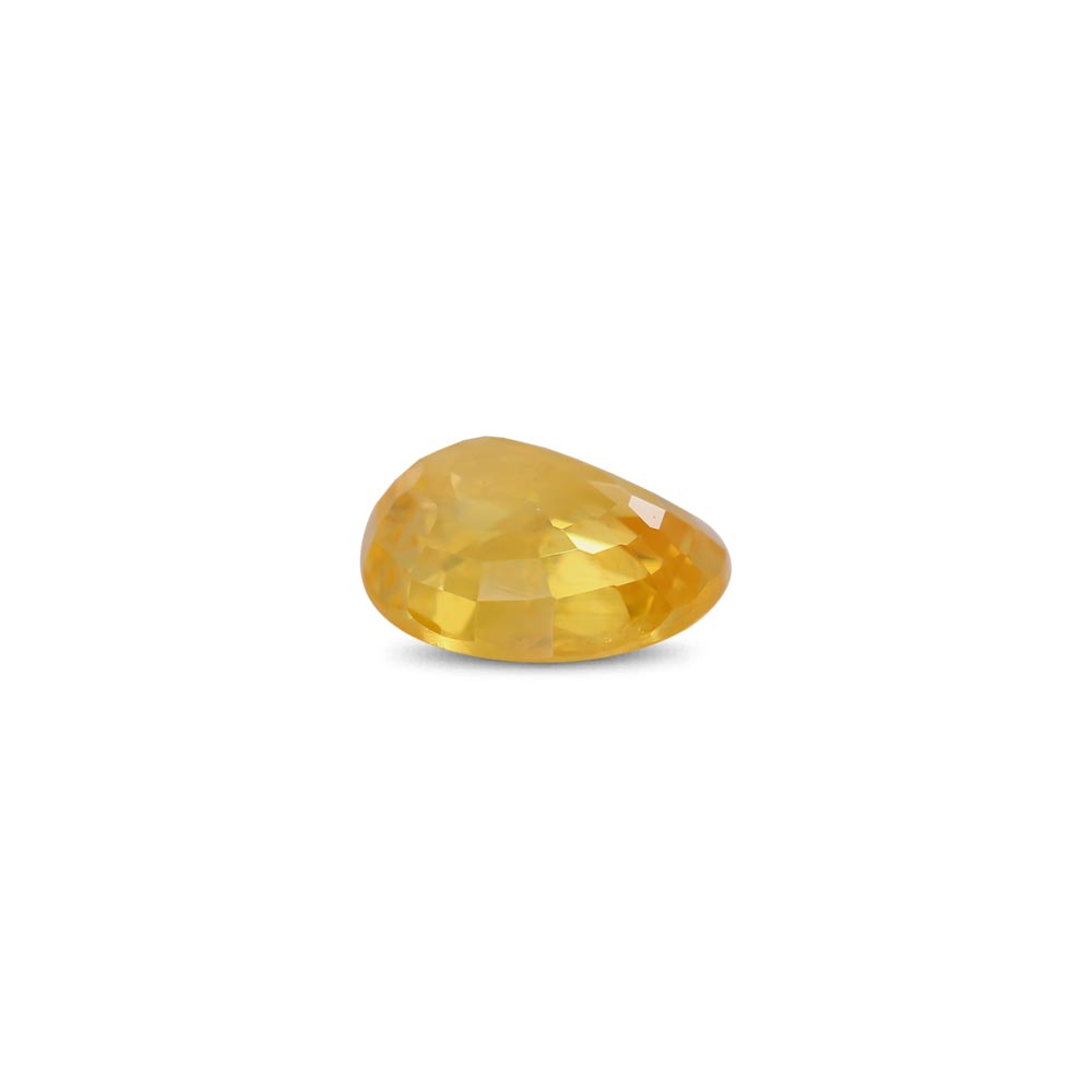 Yellow Sapphire - 3.88 Carat