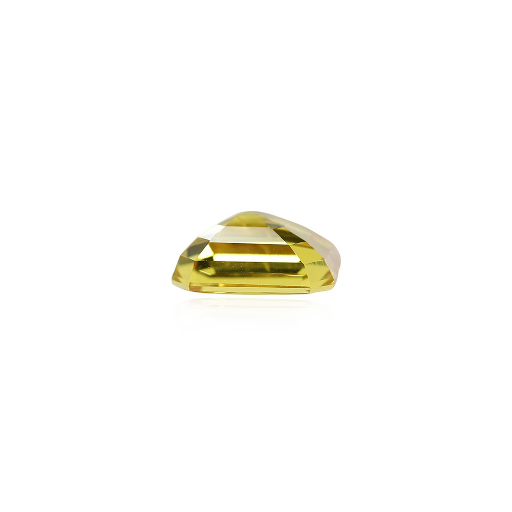 Yellow Sapphire - 4.88 Carat