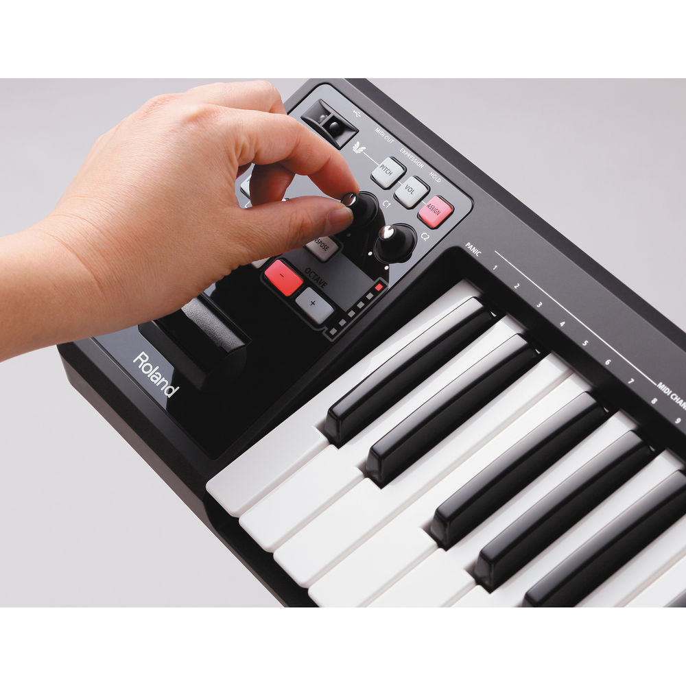 Roland A-49 - MIDI Keyboard Controller