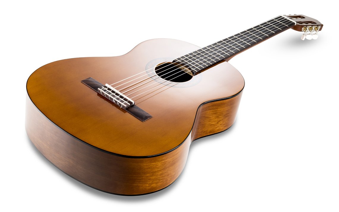 Yamaha Classical Guitar C40 with Padded Case and String