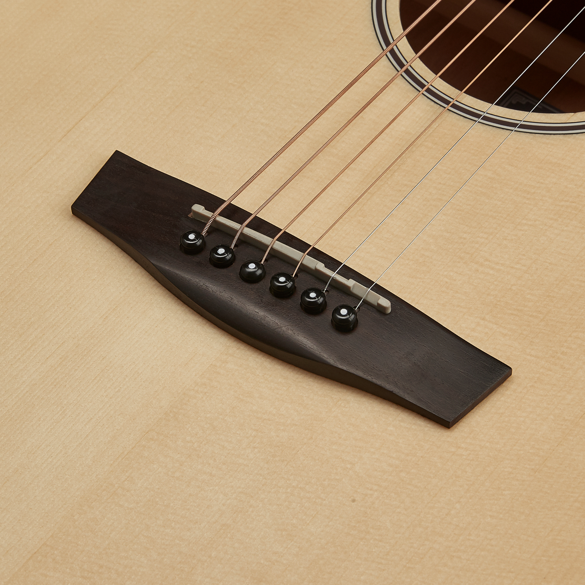 Hex F200M STING SERIES Online price in India