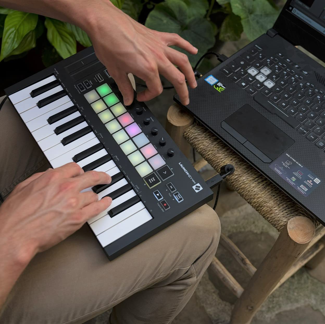 Novation Launchkey Mini mk3 25-key Keyboard Controller Online Price in India