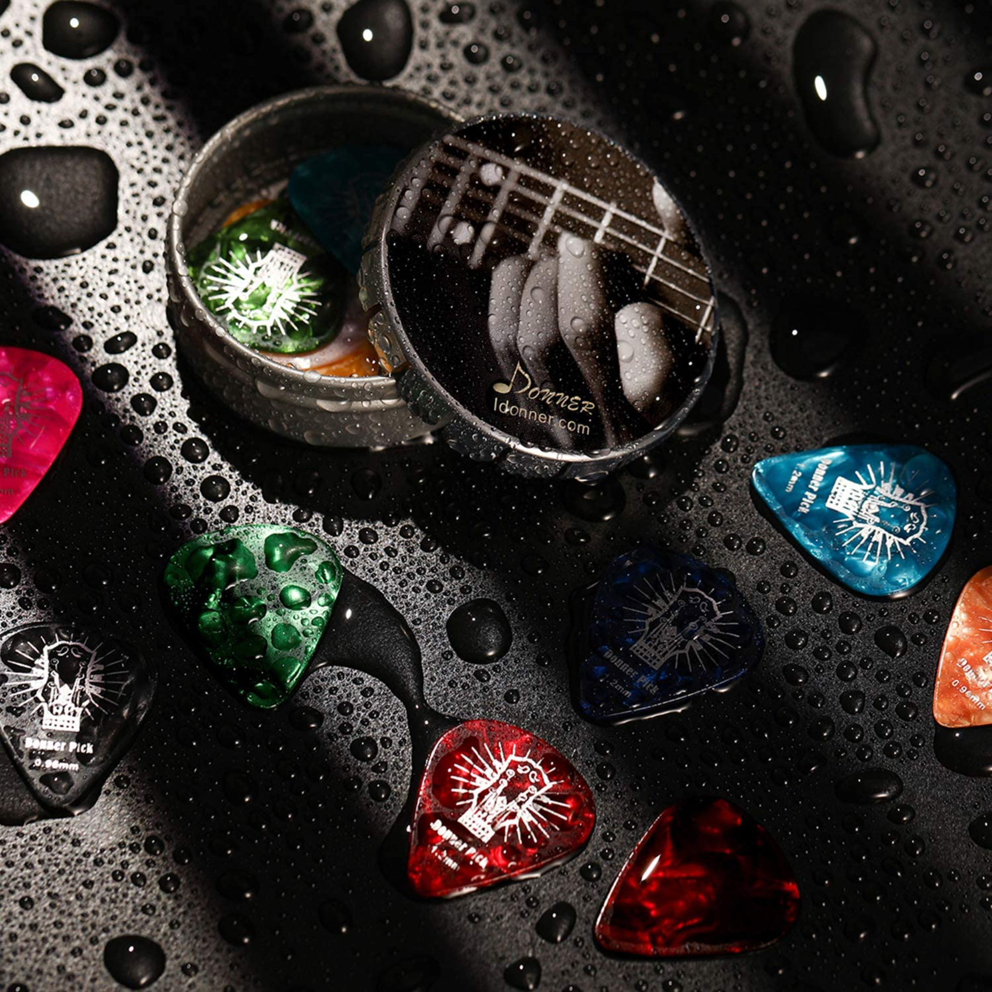 Donner Celluloid Guitar Picks 16 Pack with Tin Box includes Thin Medium Heavy Extra Heavy Picks Online price in India
