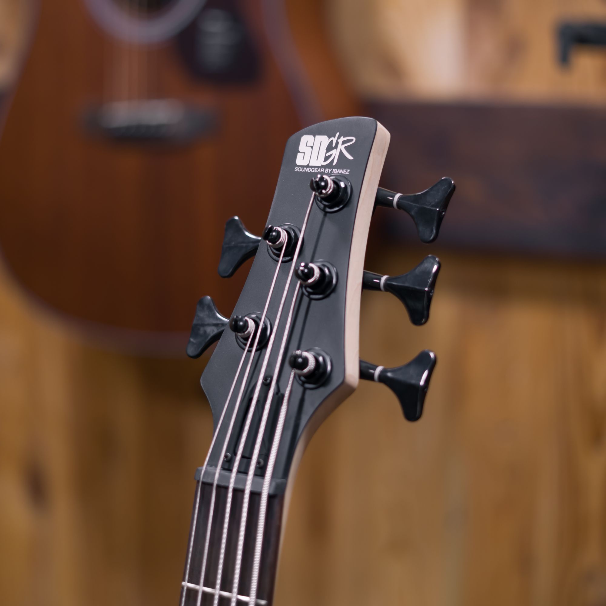 Ibanez left handed bass guitar online price in India