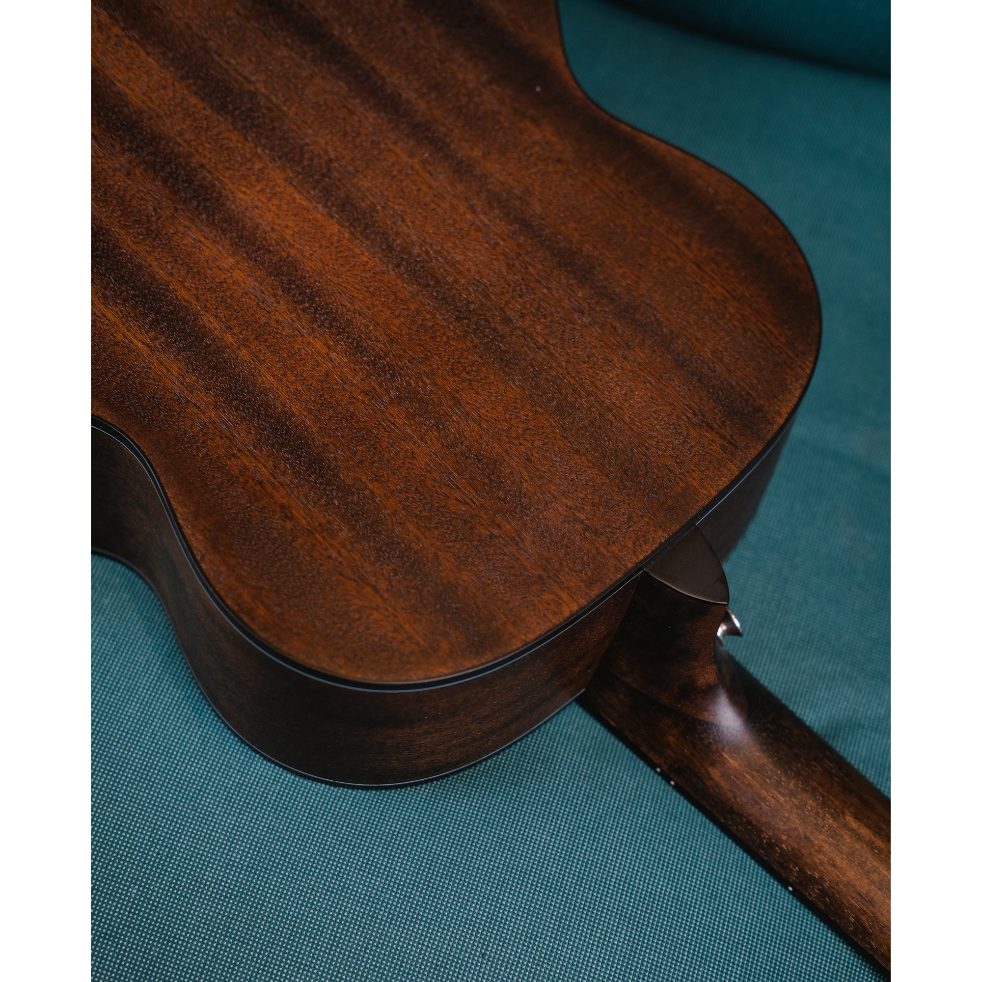 Strydom Voyager V336 NM - Travel guitar Online price in India