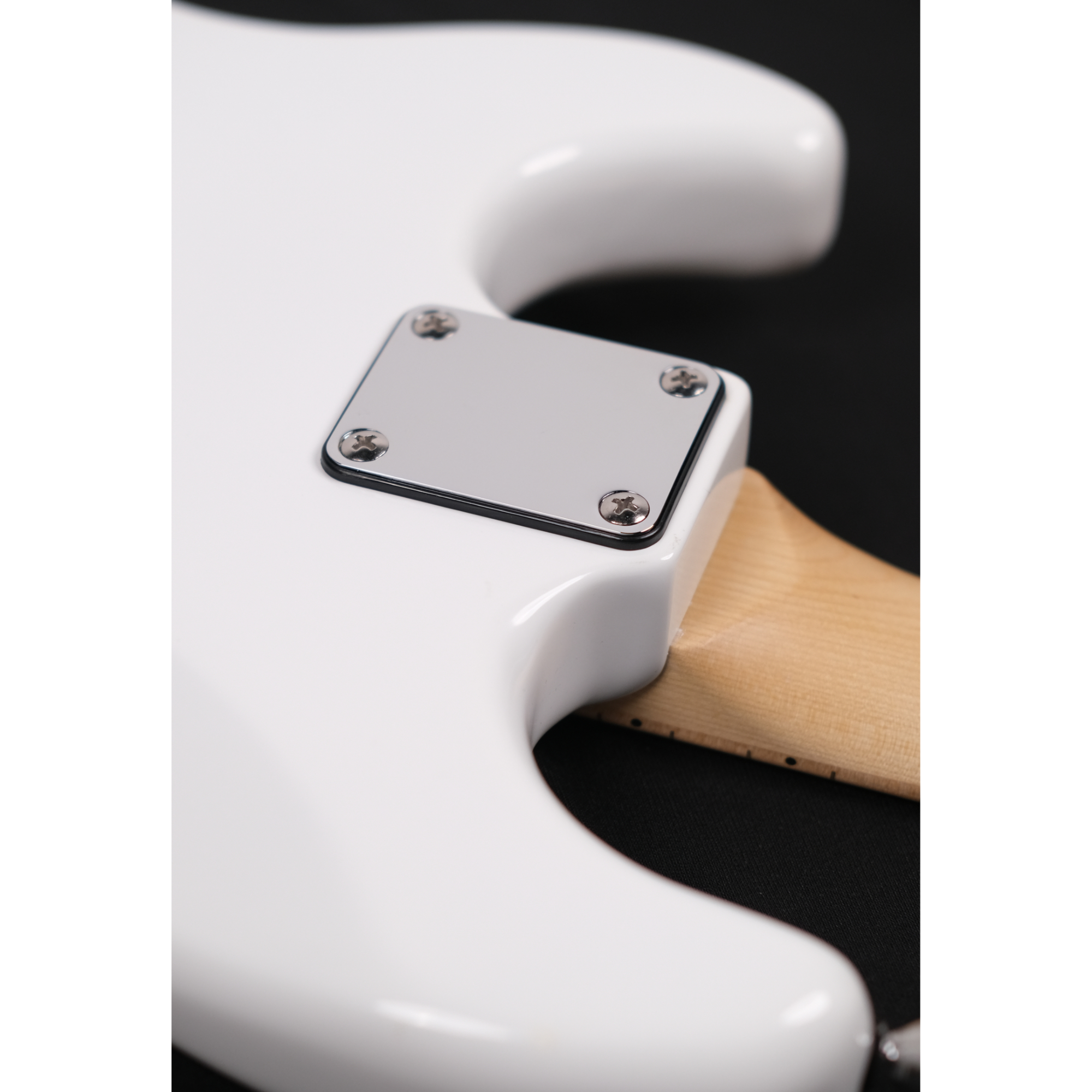 Magna ST20M Stratway White - Maple Online price in India