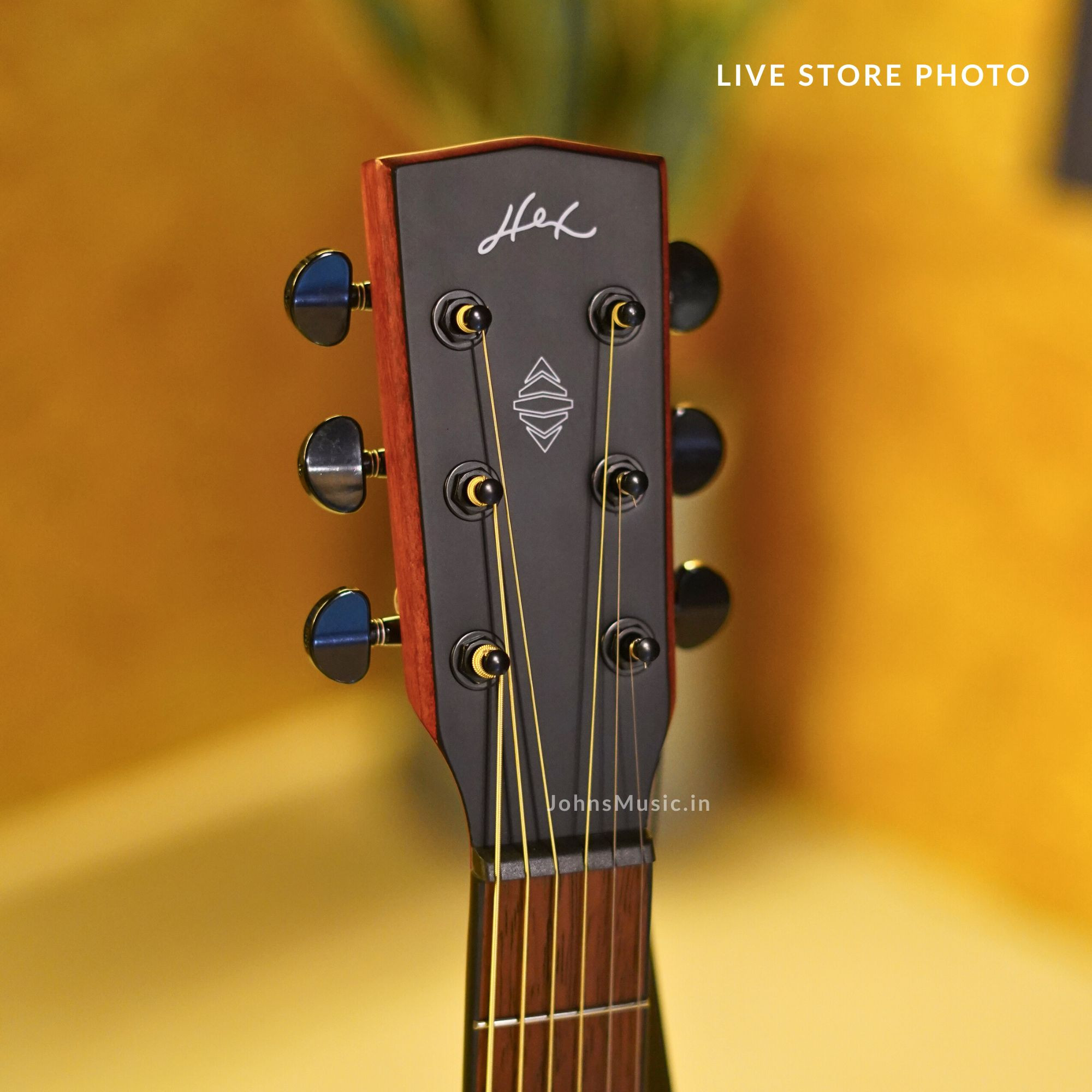 beginner hex guitar under 10k in india