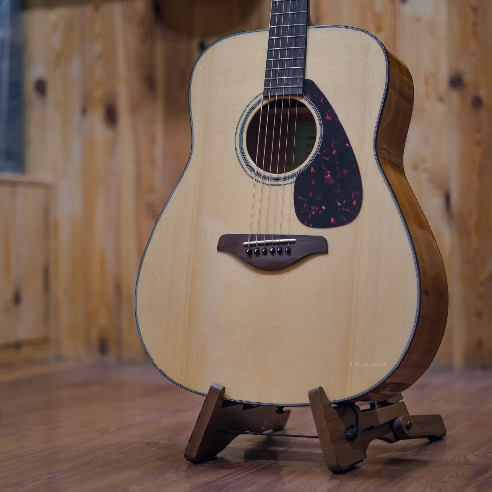 Yamaha FG800 acoustic guitar online price in India