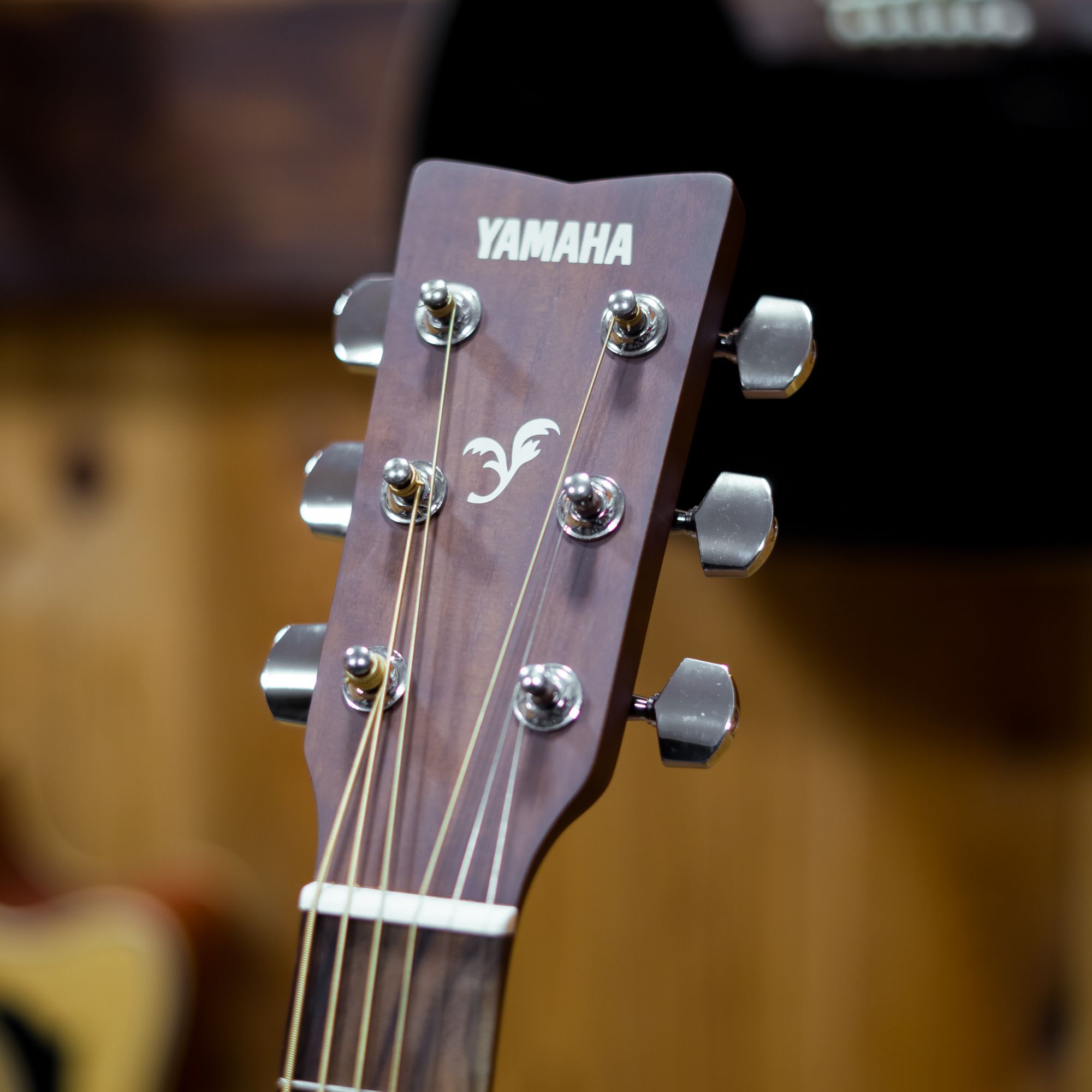 Yamaha Fs80c Acoustic guitar online price in india