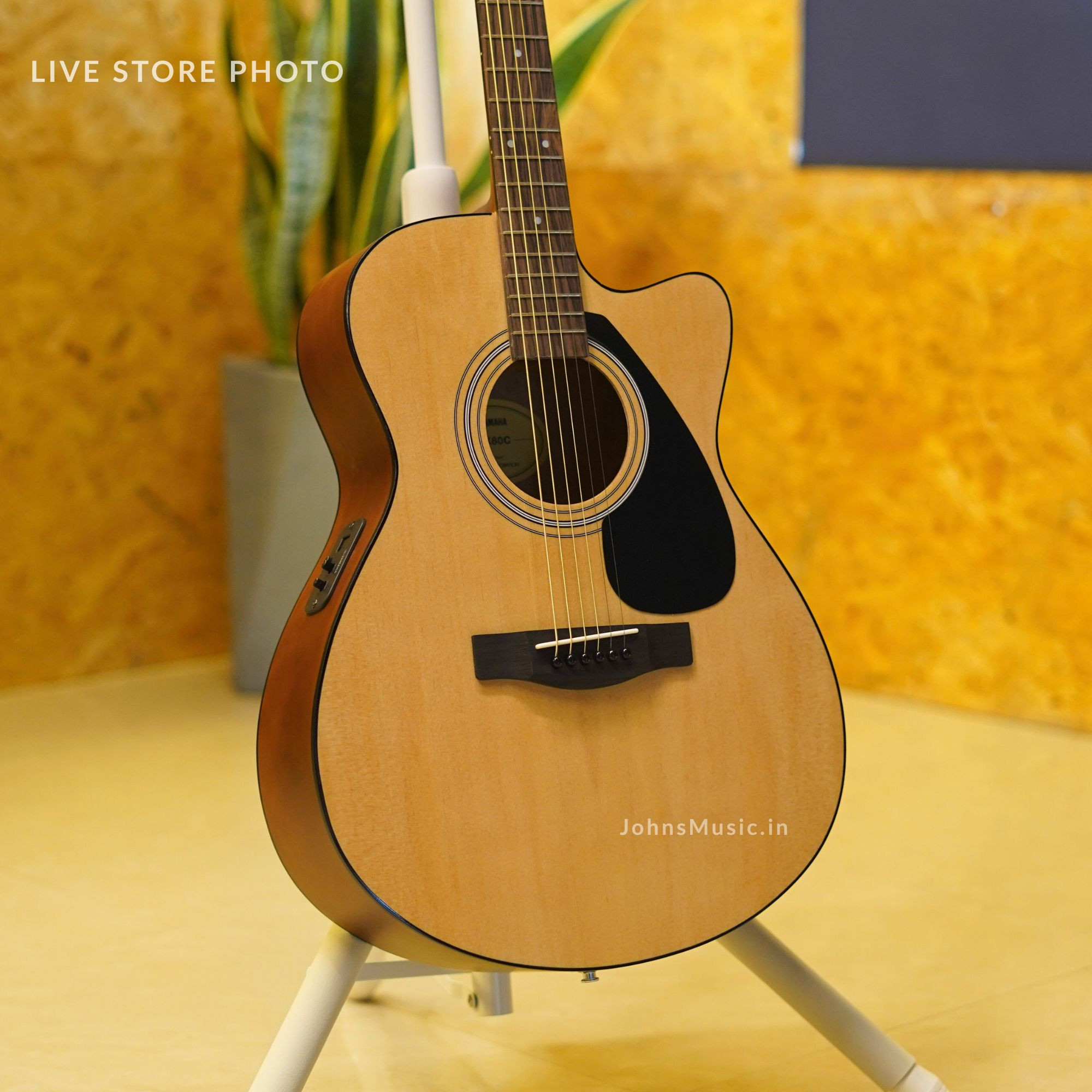 Yamaha FSX80 electro acoustic guitar online price in India