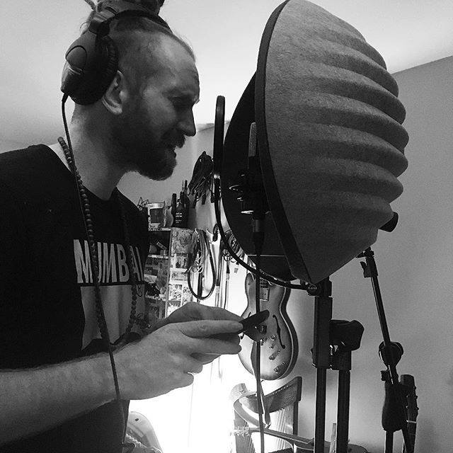 Aston Microphones Halo Shadow Portable Microphone Reflection Filter