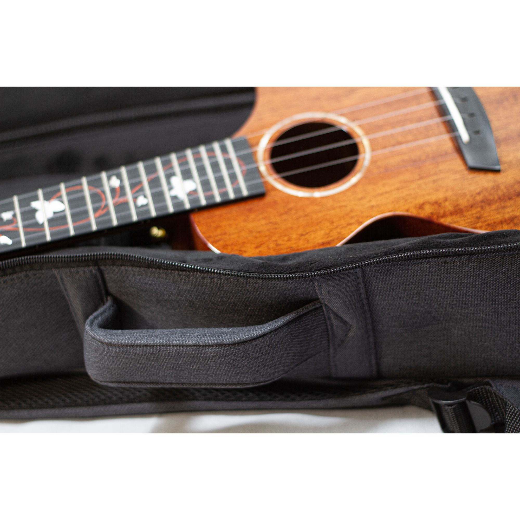 Enya Solid Mahogany Concert Ukulele