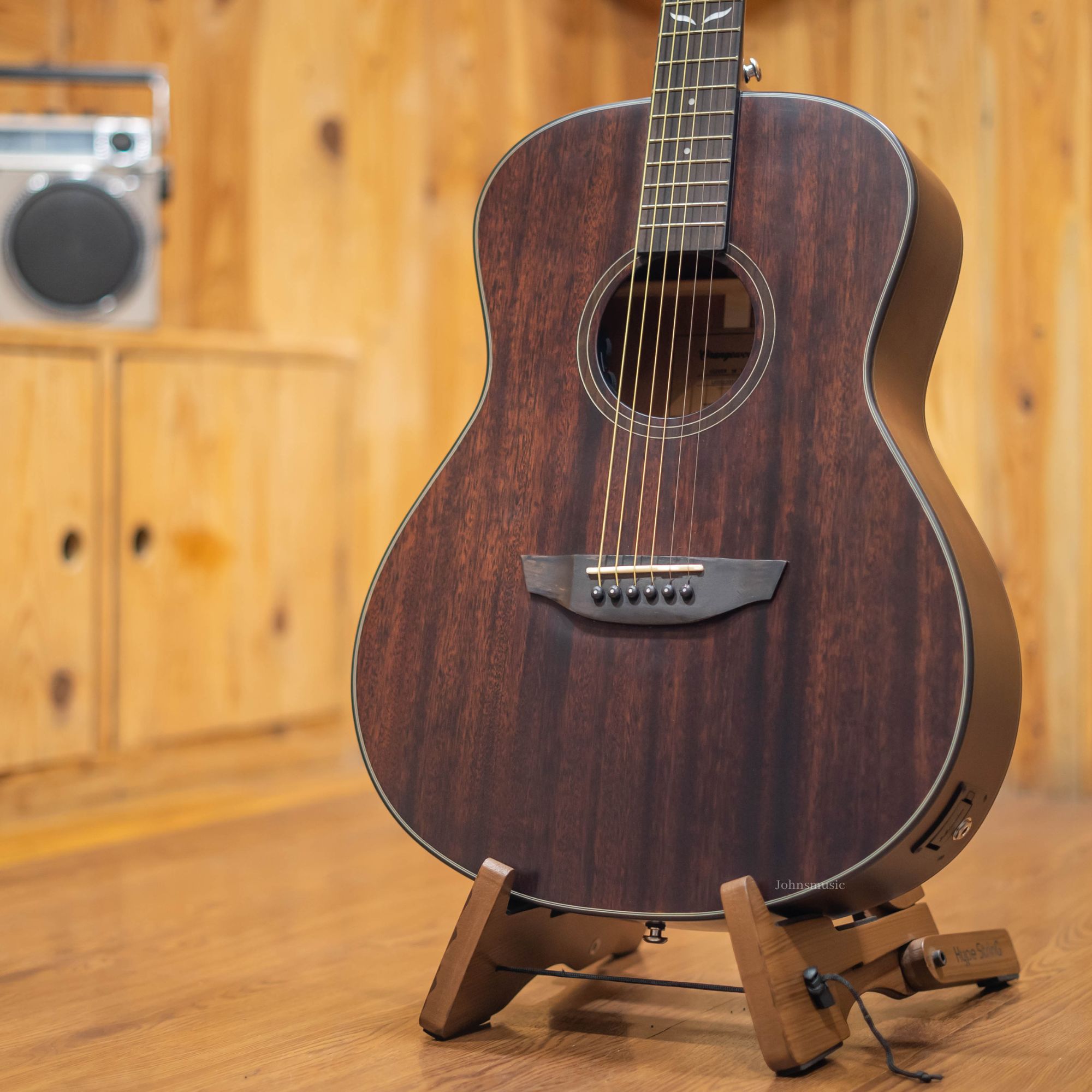 Orangewood Oliver Jr Mahogany Live Mini Grand Concert Electro Acoustic Guitar Online price in India