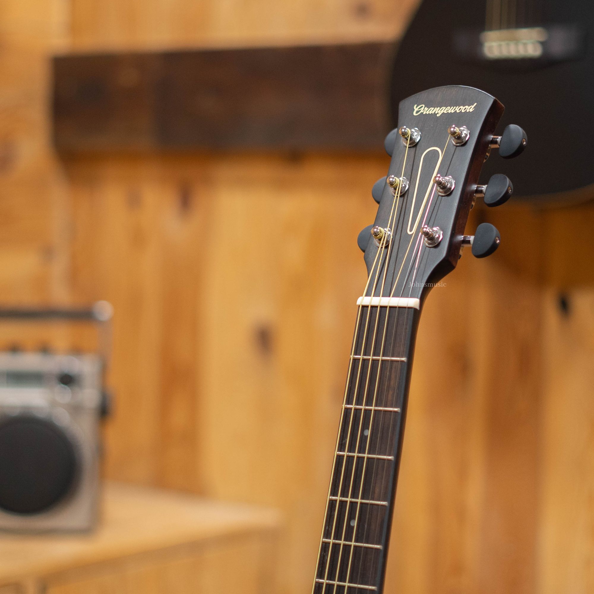 Orangewood Oliver Jr Mahogany Mini Grand Concert Acoustic Guitar Online price in India