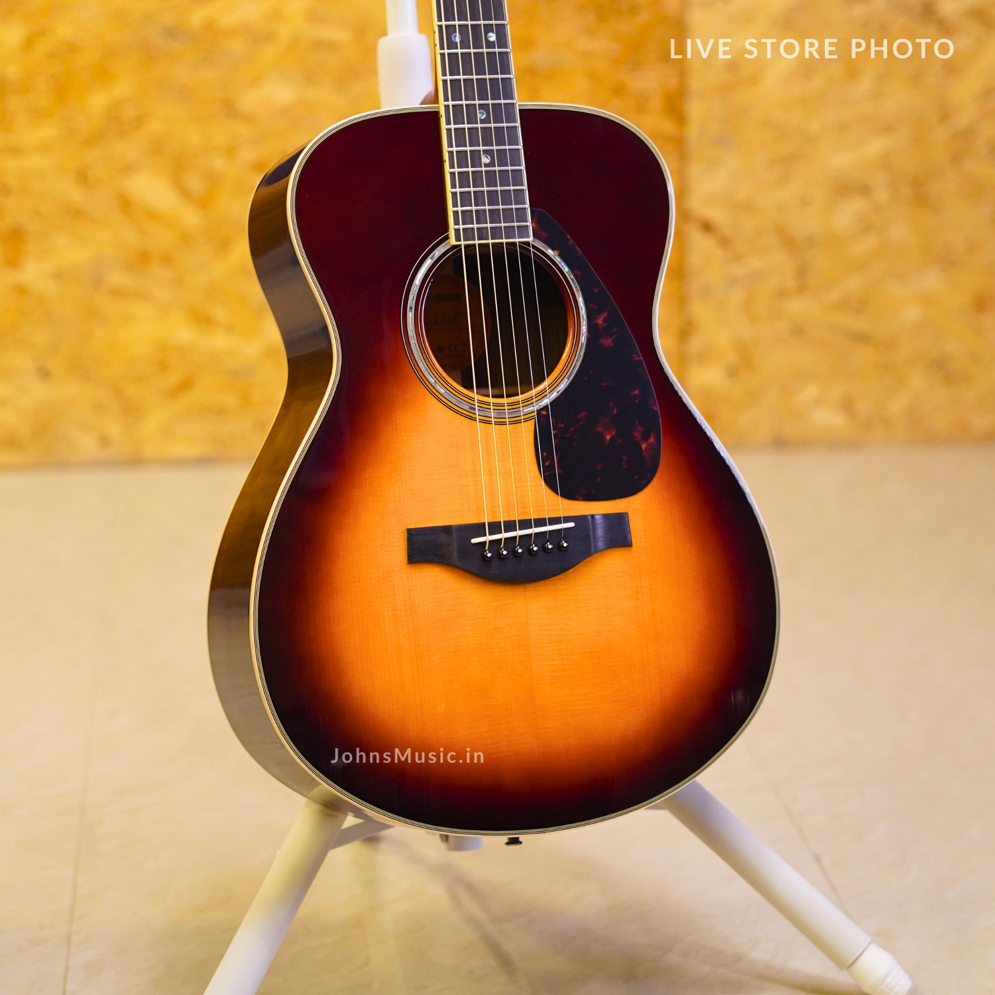 Yamaha LS16 the best all solid acoustic guitar in India