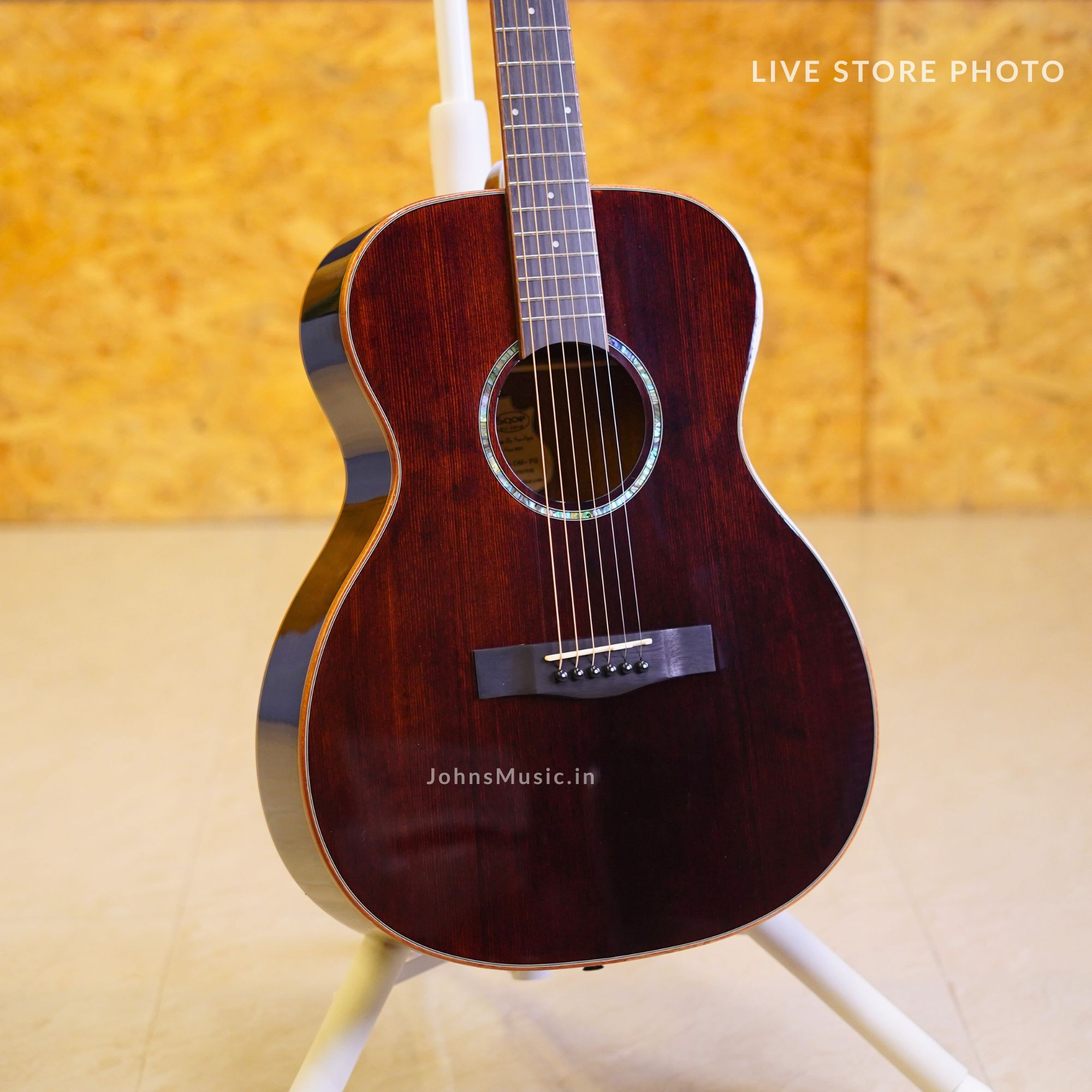 Sqoe S200OM Cedar top guitar online price in India