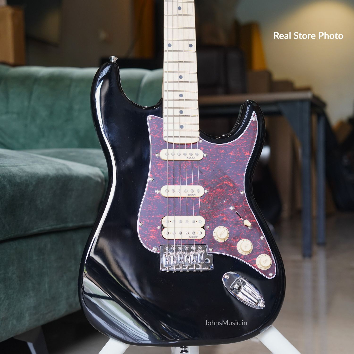 SQOE SEST250 Electric Guitar - Image 12