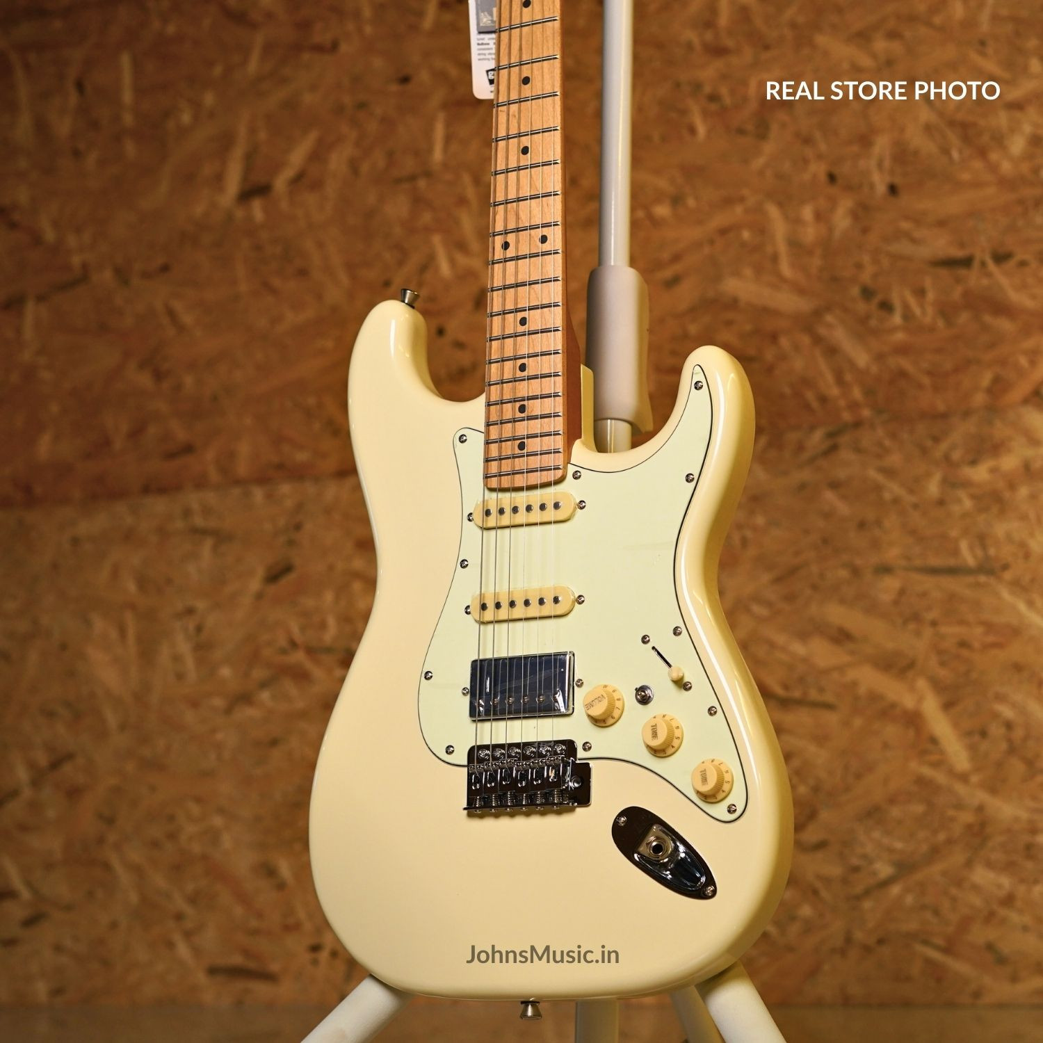 sest600 white electric guitar in india