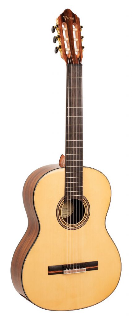 Valencia Classical Guitar Natural with Truss Rod VC564