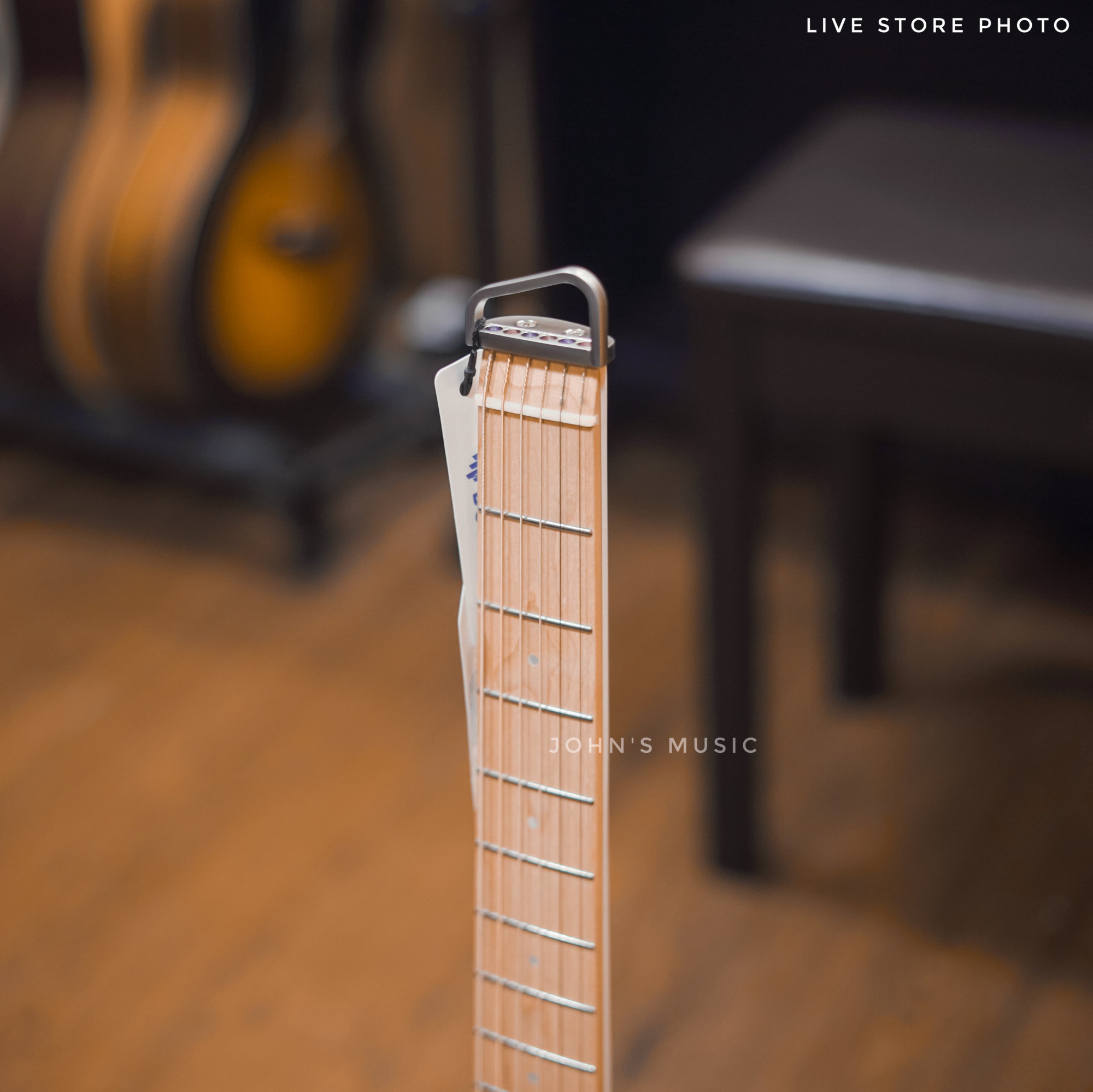 Donner hush i pro white guitar online price in India