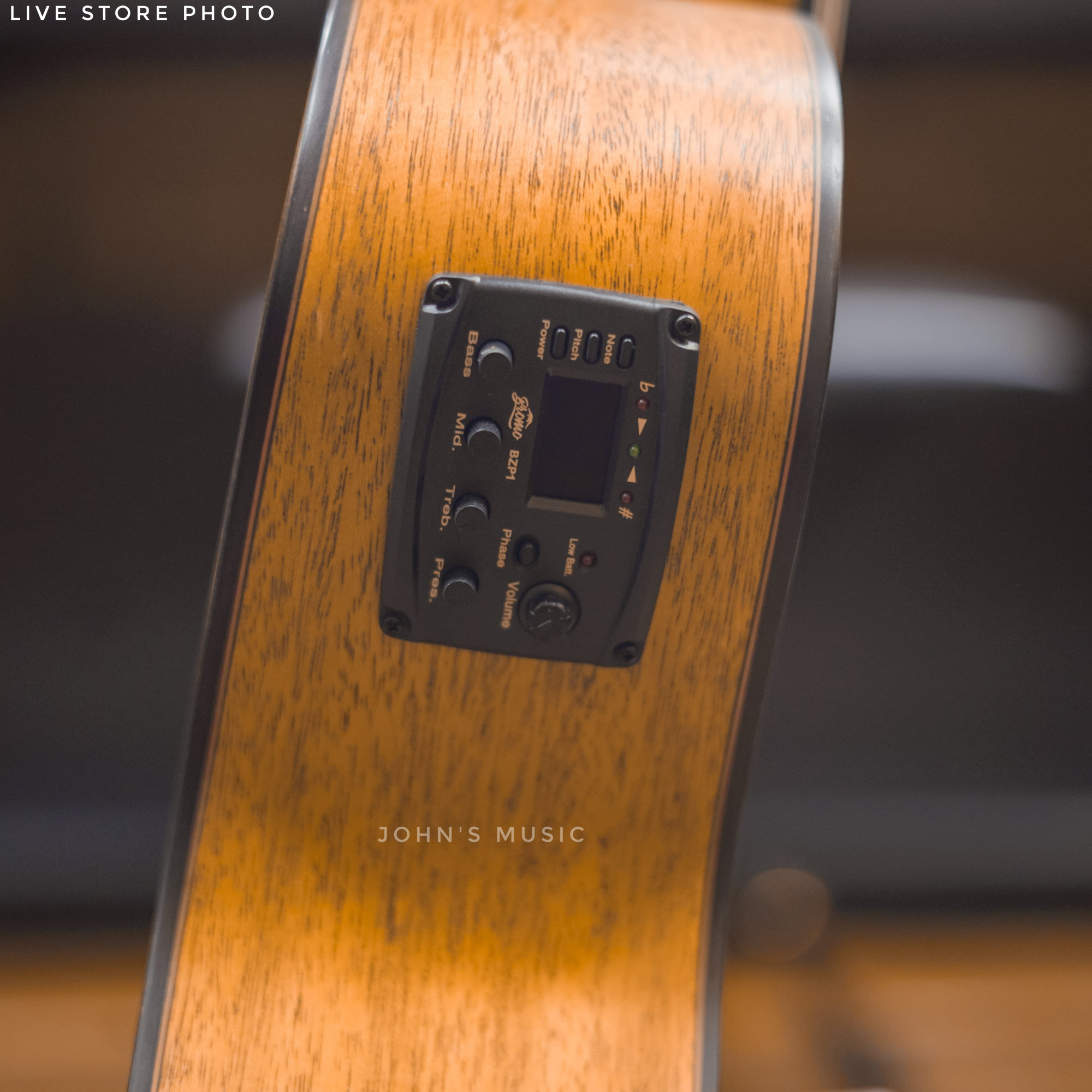 Bromo BAT2MHCE acoustic guitar online price in India