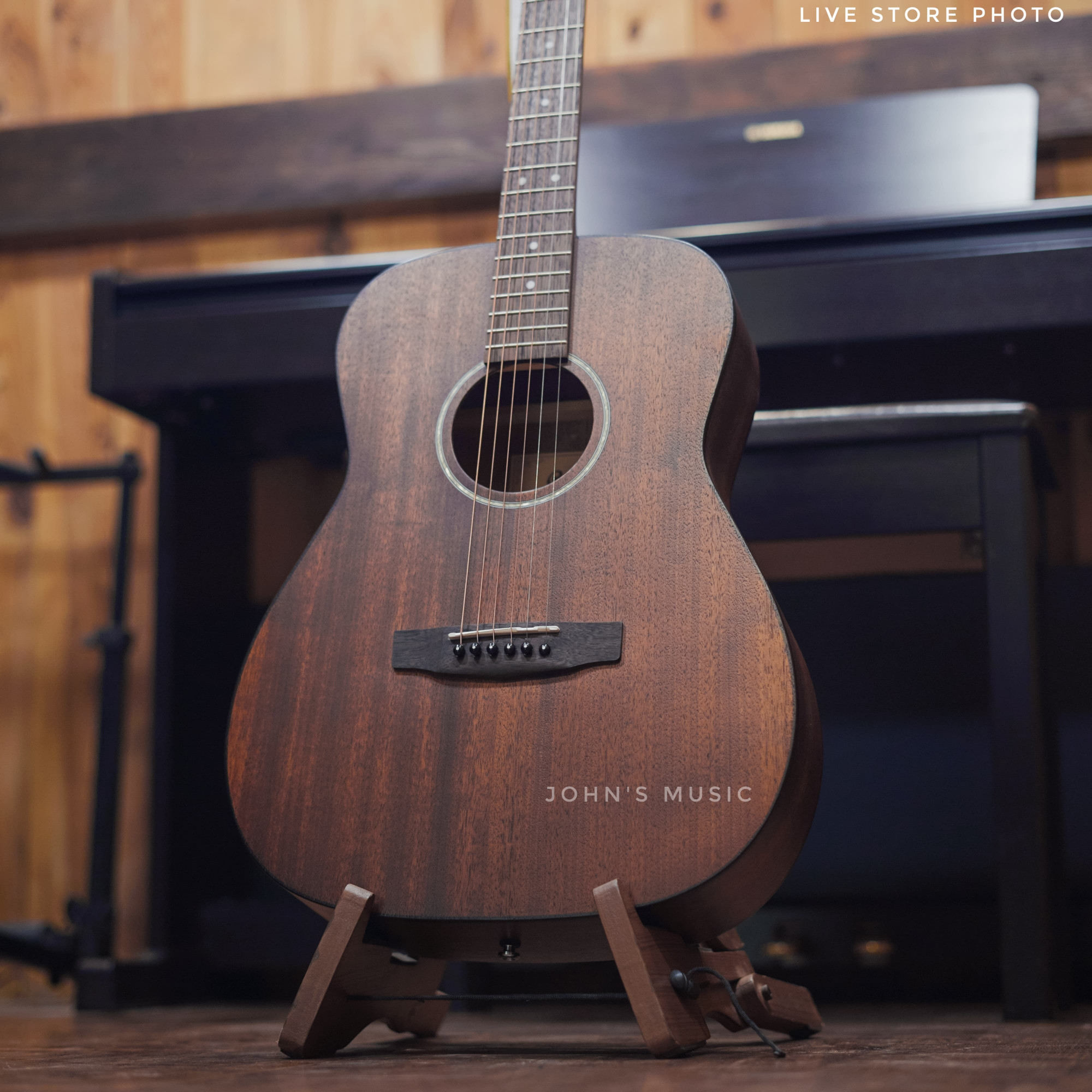 Cort AF510 acoustic guitar online price in india