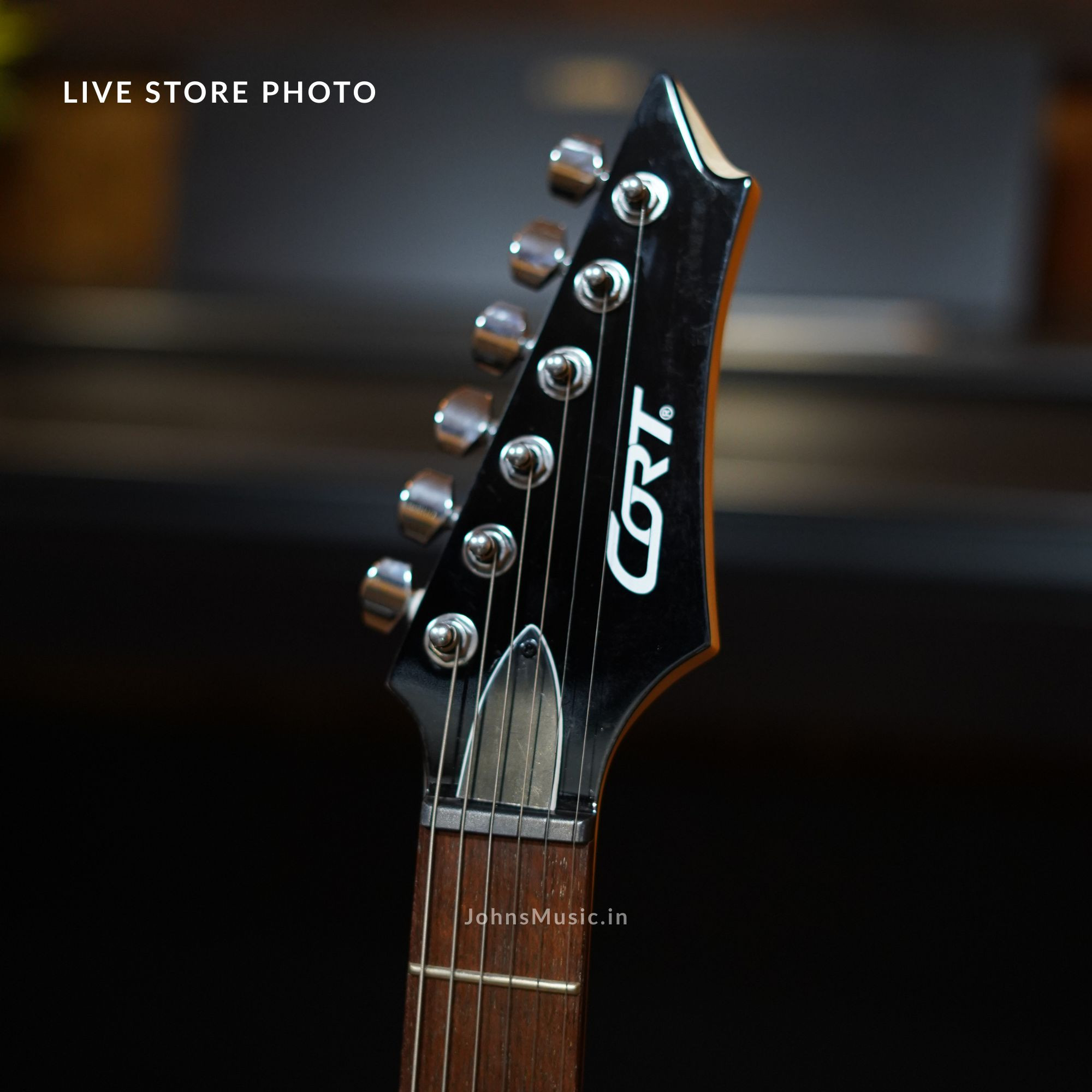 Cort X200 beginner electric guitar online price in india