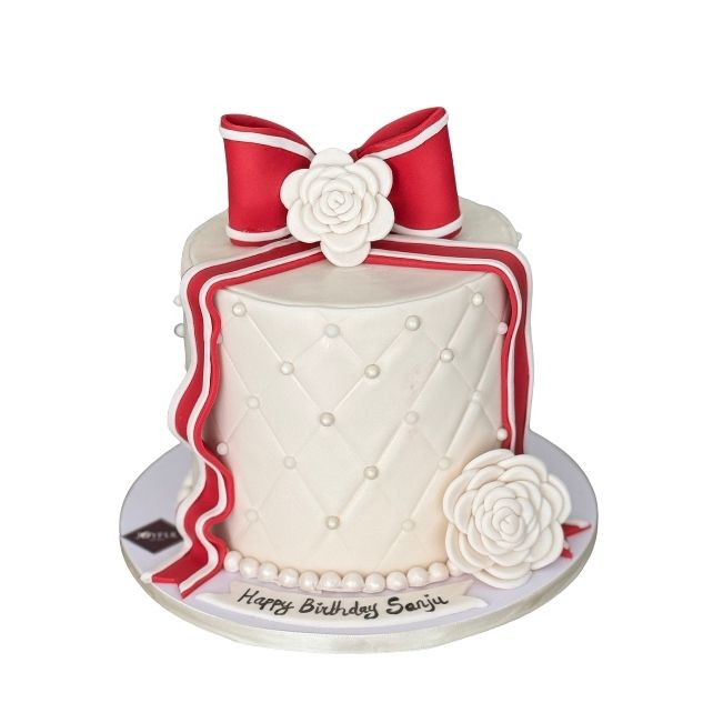Bow Cake
