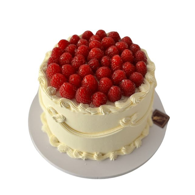 Vintage Raspberry Cake