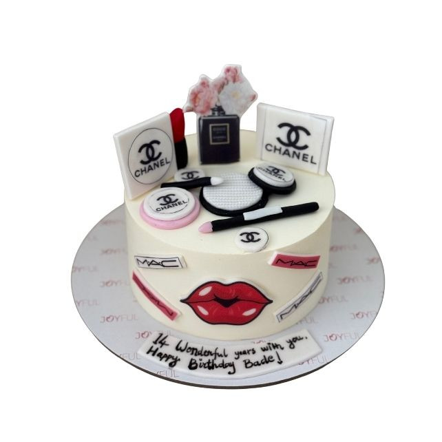 Make-up Cake