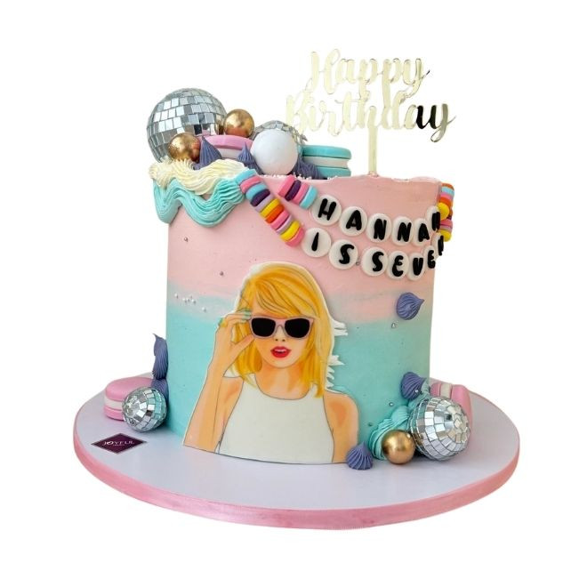 Taylor Swift cake