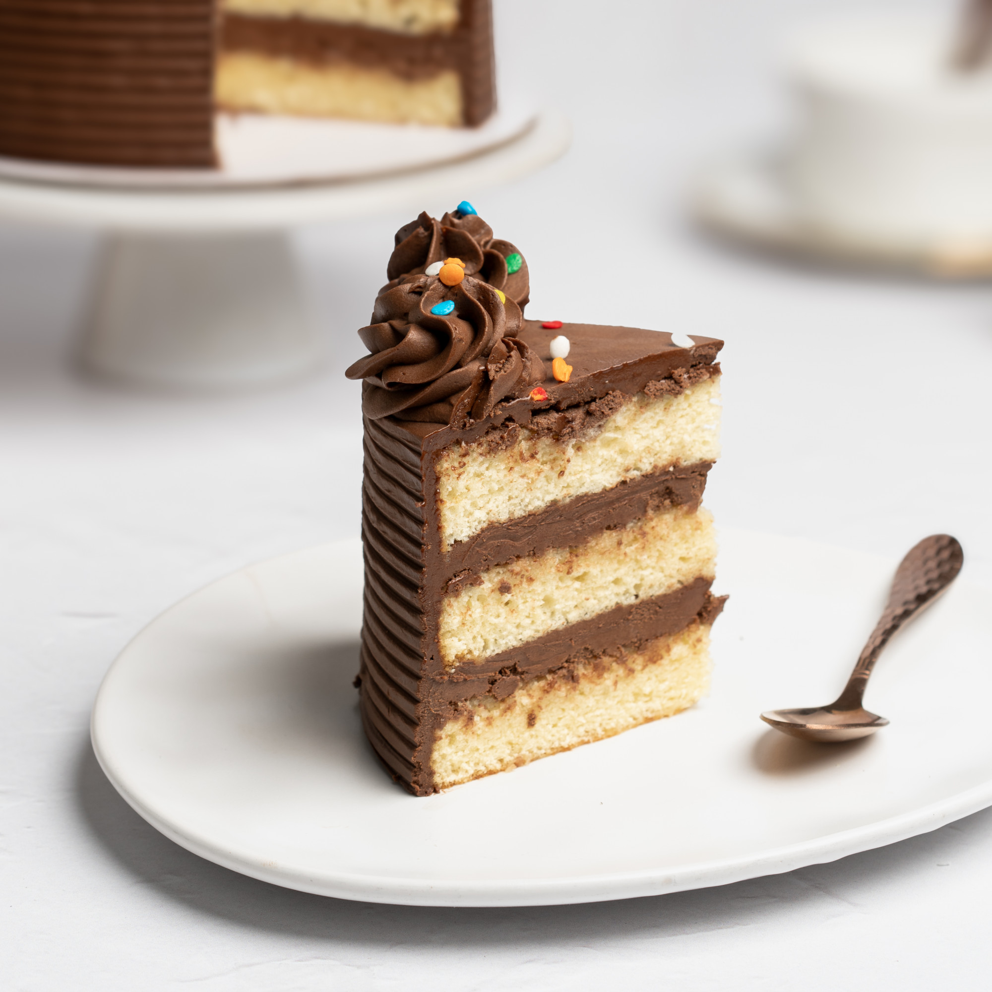 Choco Vanilla Cake Eggless