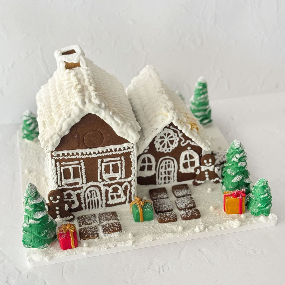 Image of Festive Gingerbread House