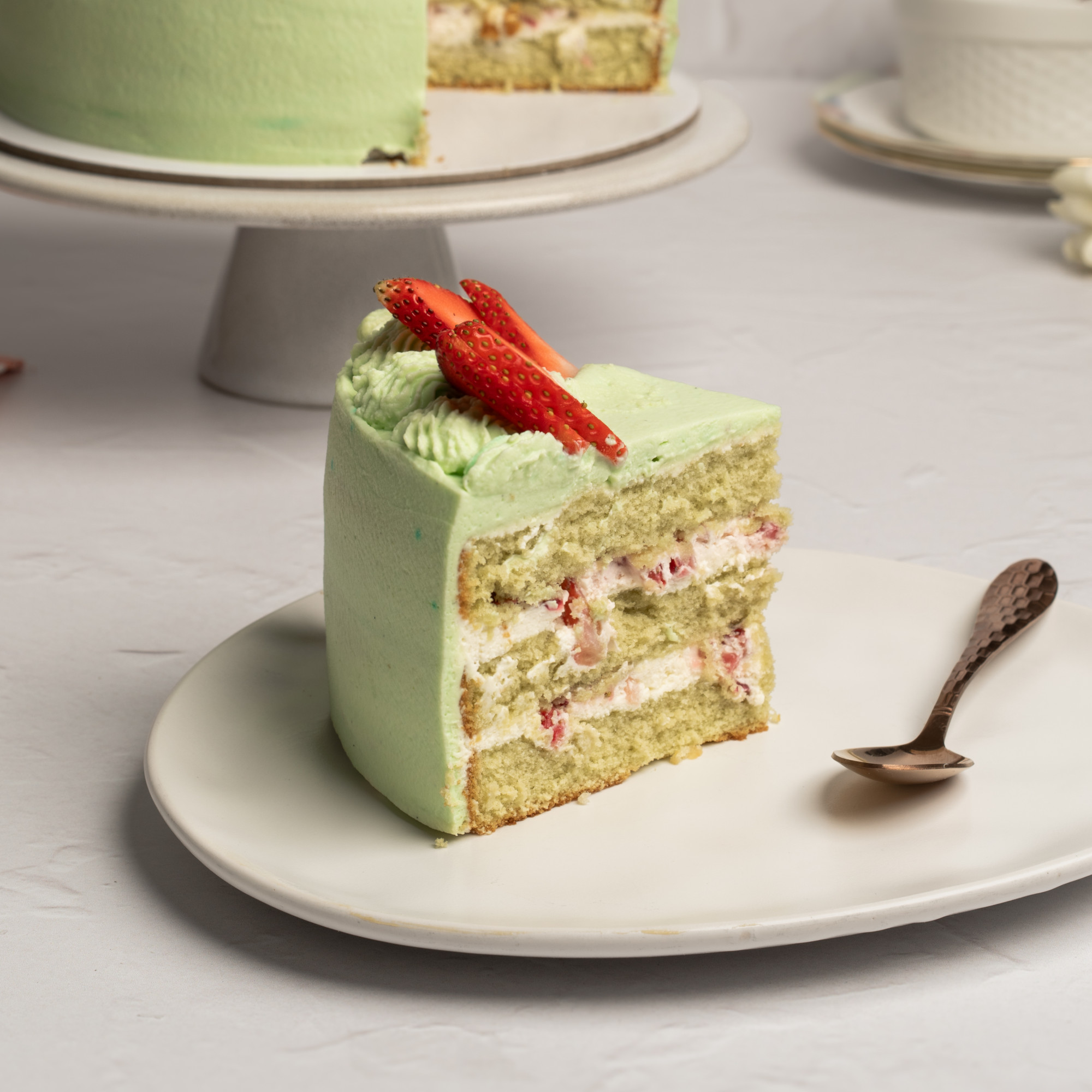 Matcha Strawberry Cake