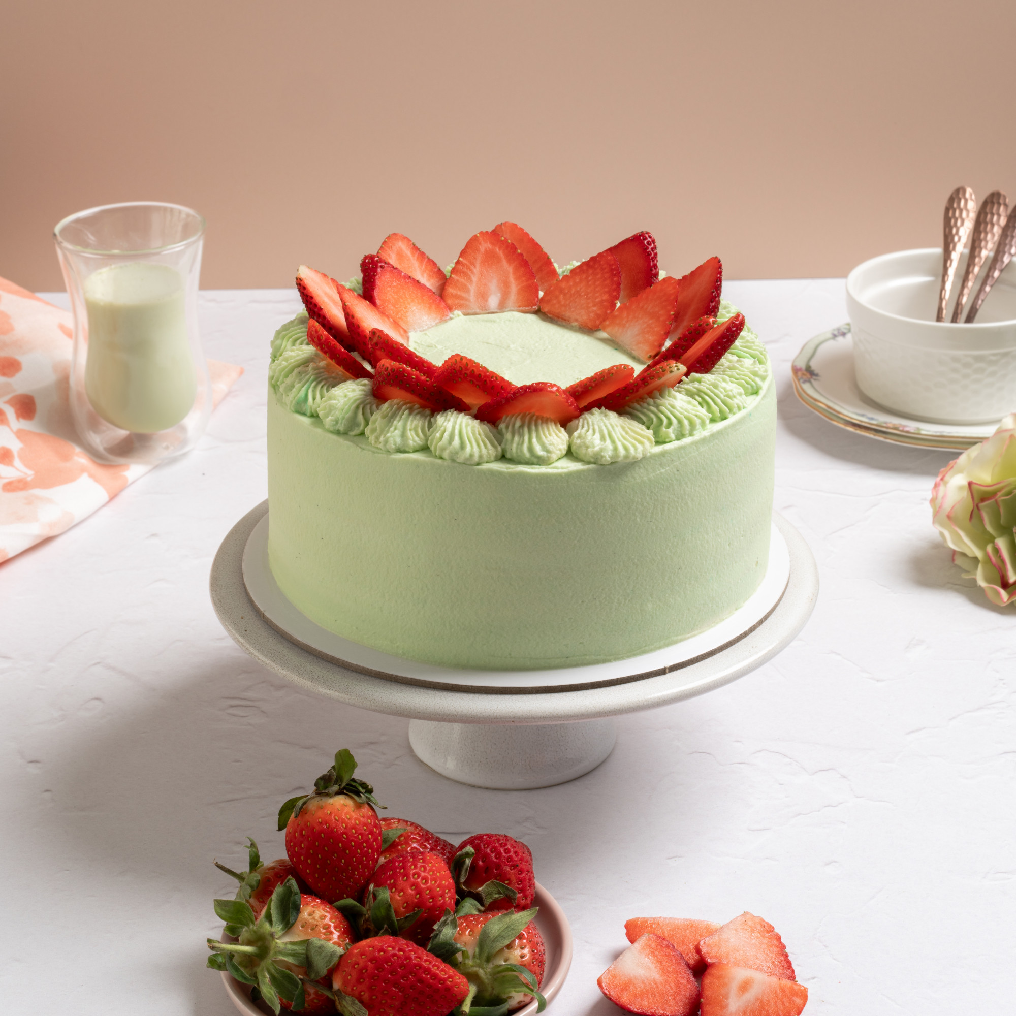 Matcha Strawberry Cake
