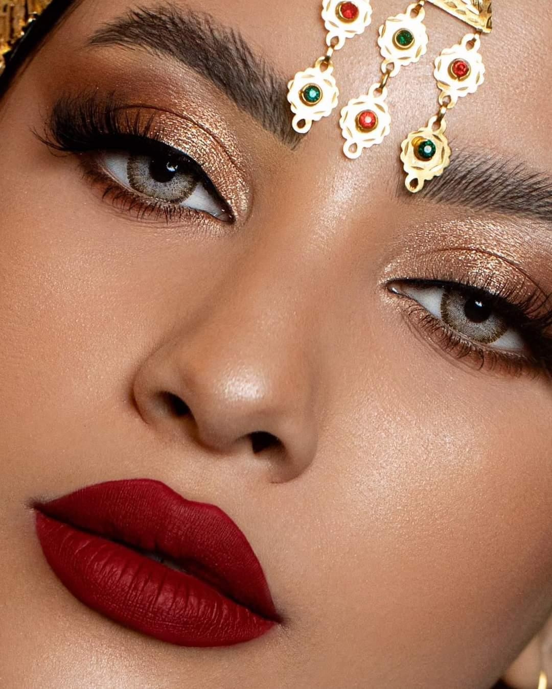 Lumiere hazel